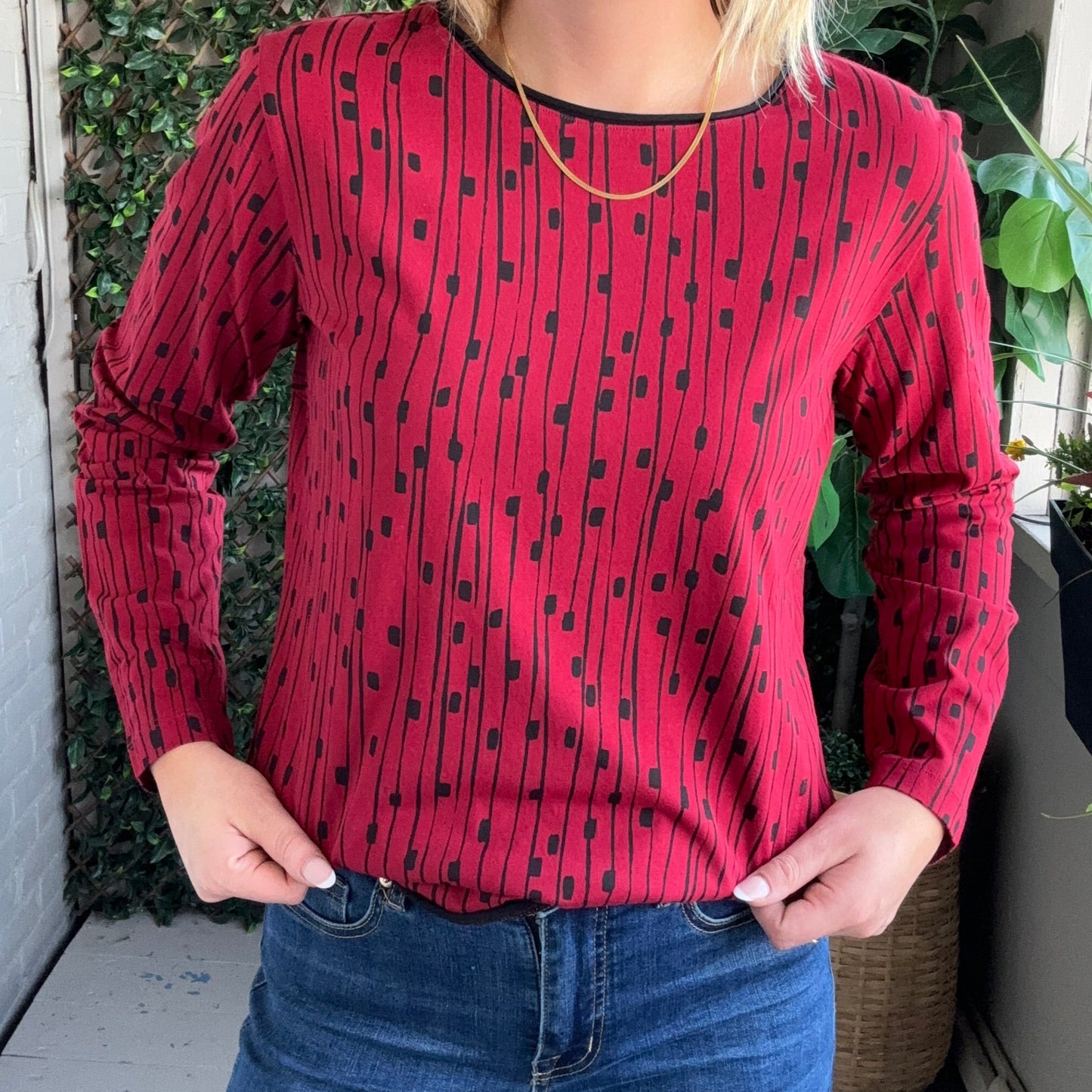 Wild Palms -Square-Striped Scoop Neck Top