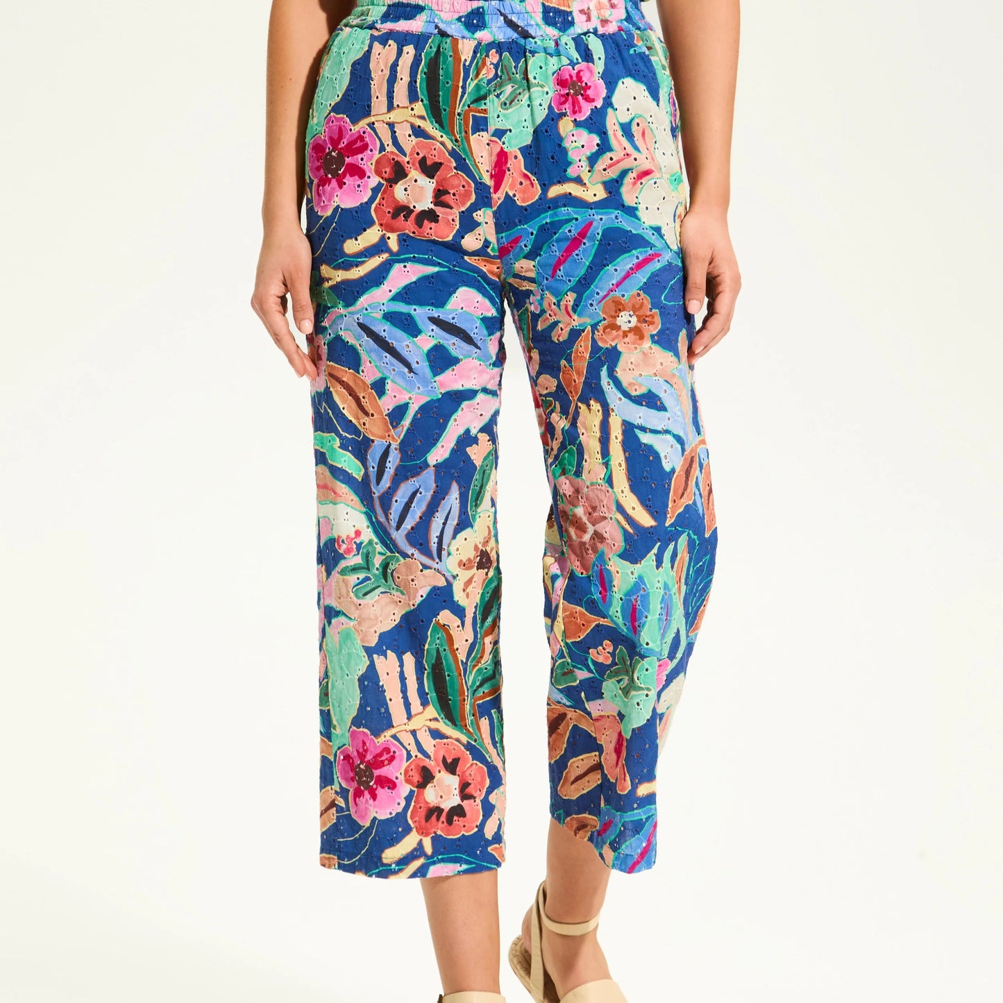 FDJ - Wide Leg Eyelet Slip-On Pants