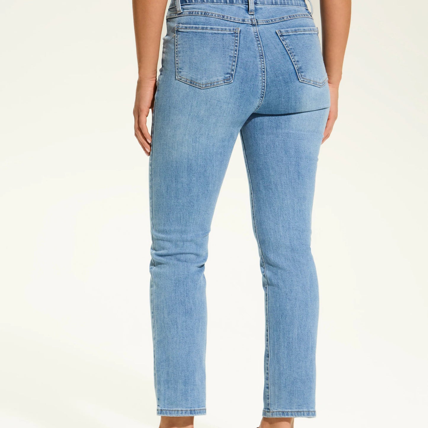 FDJ - Pull-On Straight Leg Ankle Jeans