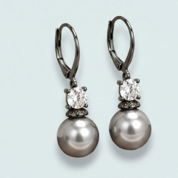 Audrey's - Pearl & Crystal Drop Earrings