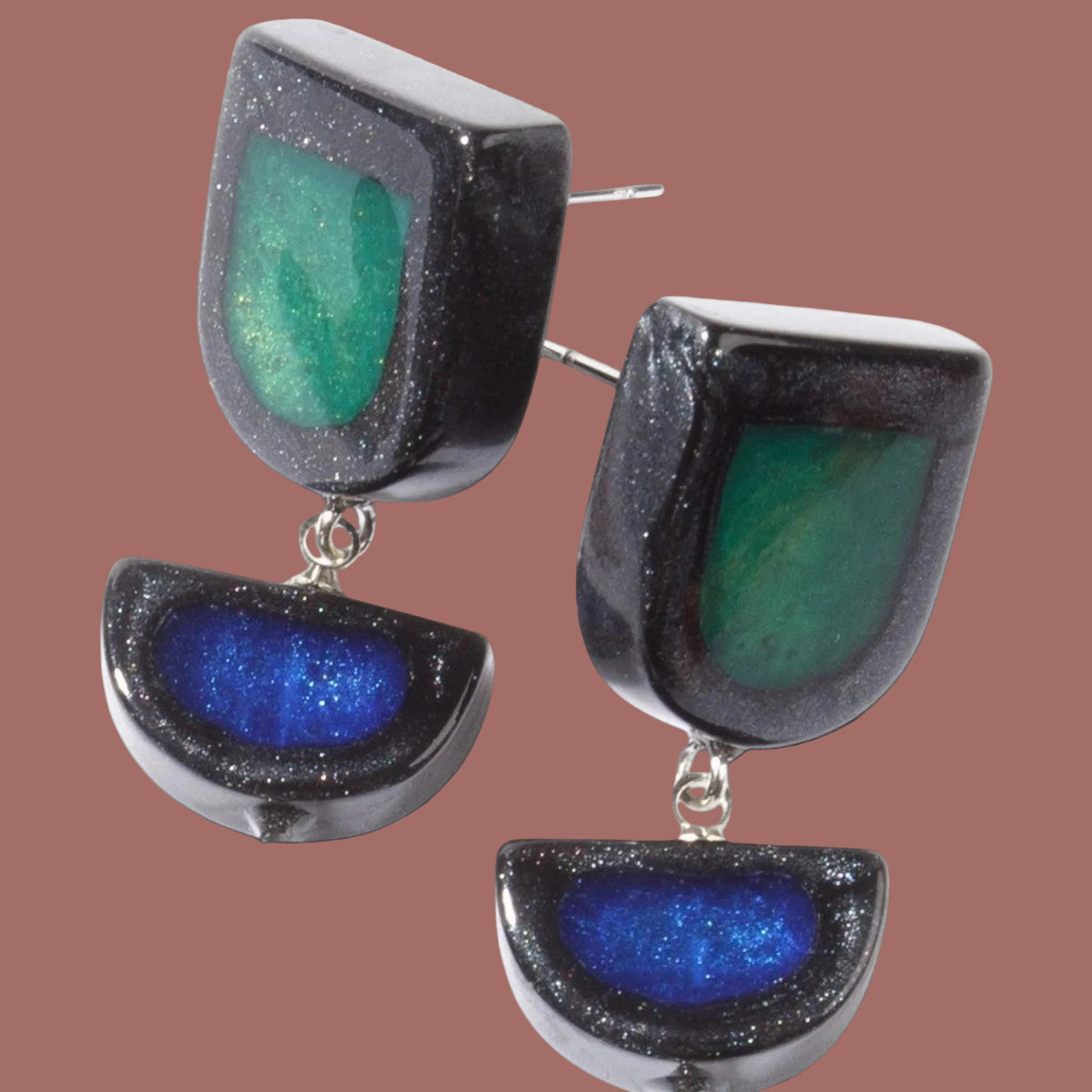 Zsiska - Contrast Drop Earrings