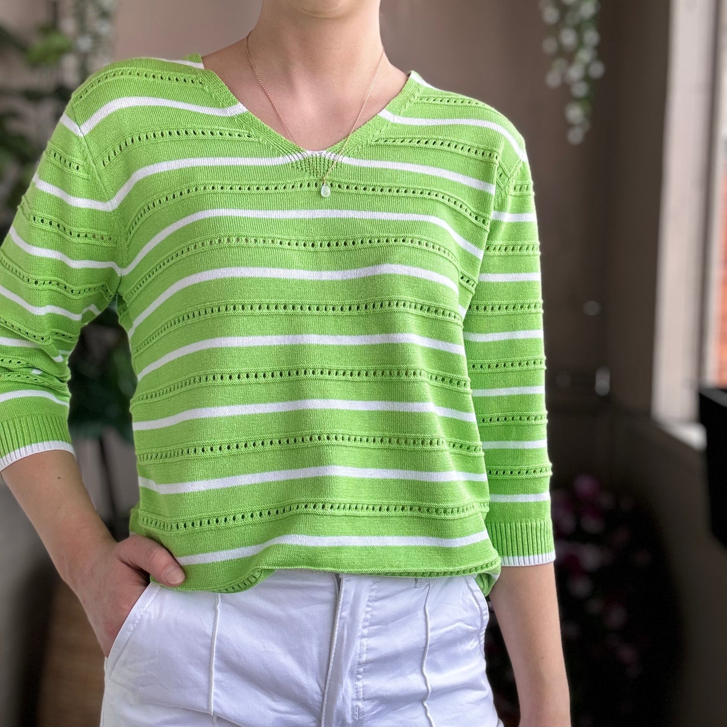 Moffi - V-Neck Sweater