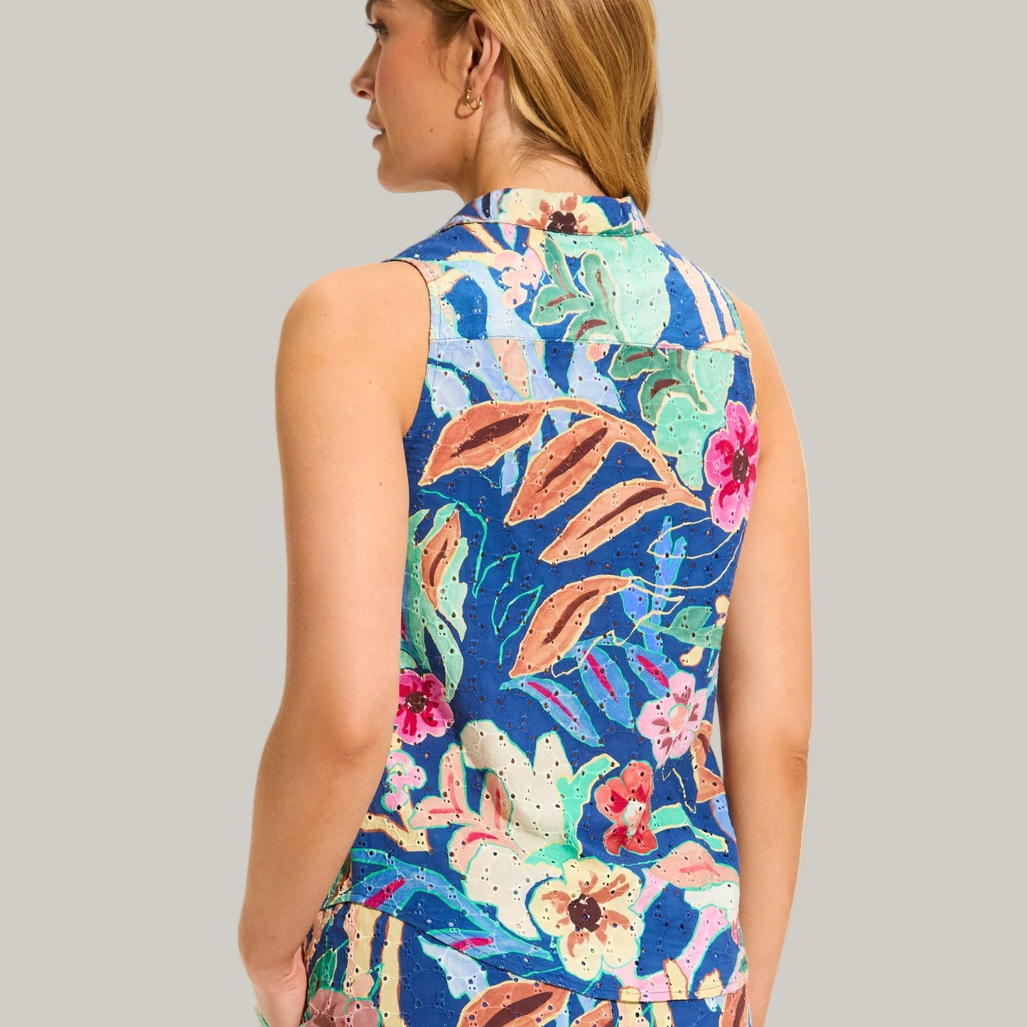 FDJ - Printed Eyelet Sleeveless Blouse