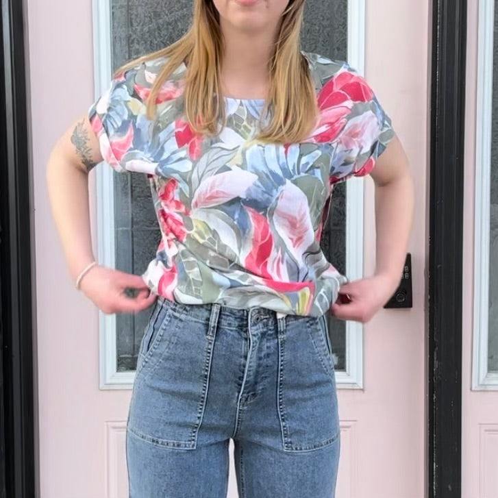 DeVia - Leaf Patterned Top
