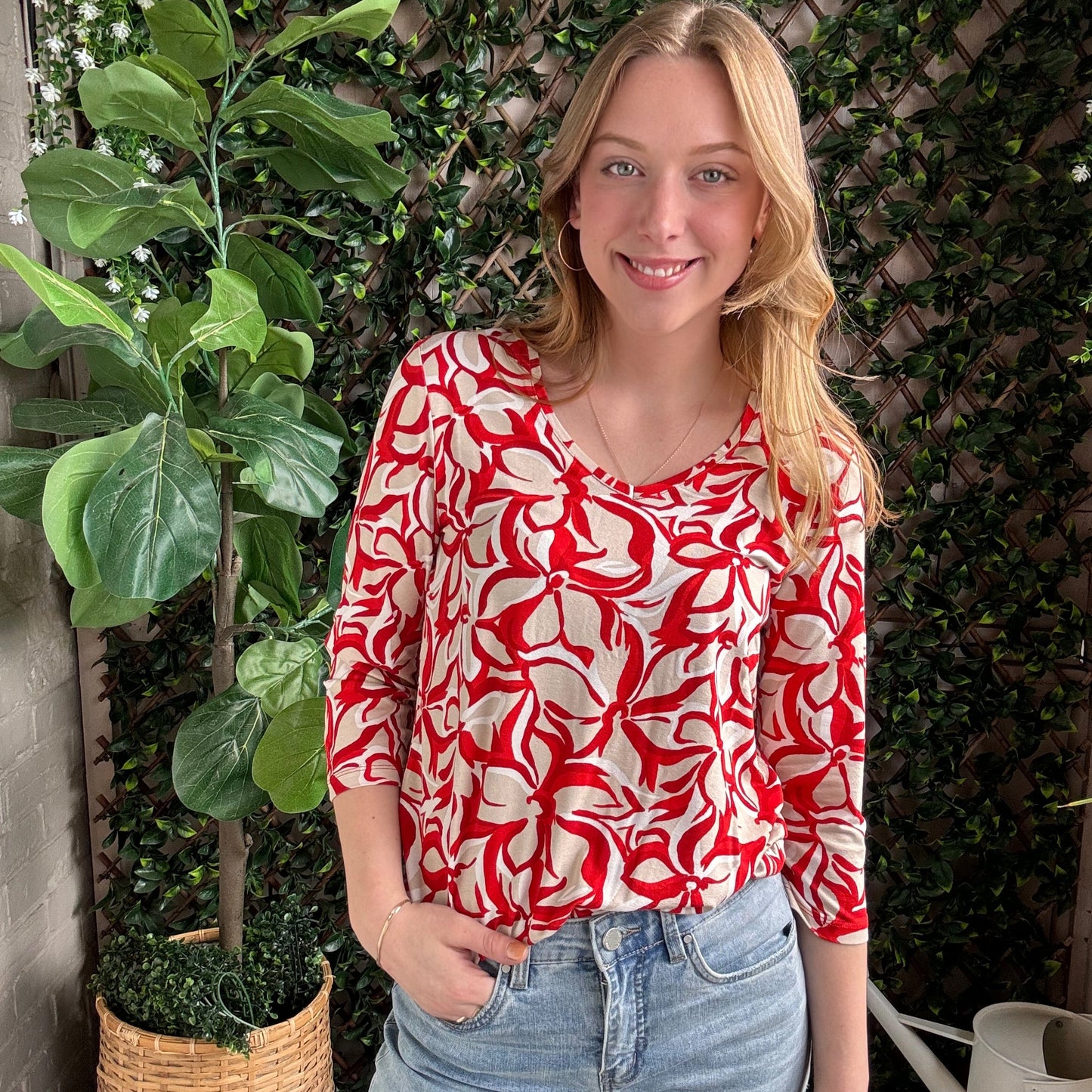 Sunday - Floral 3/4-Sleeve Top
