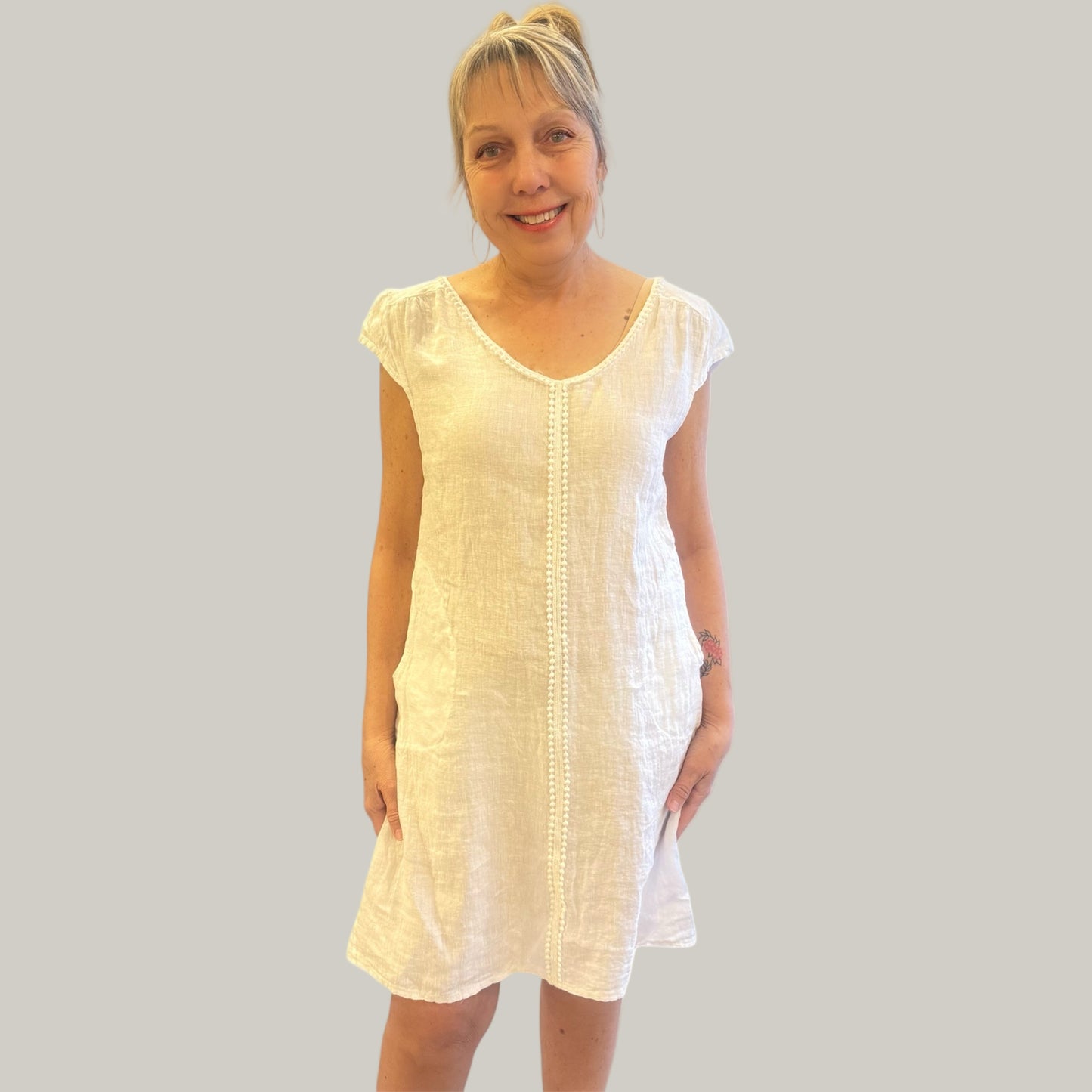 Angela Mara - Linen V-Neck Dress