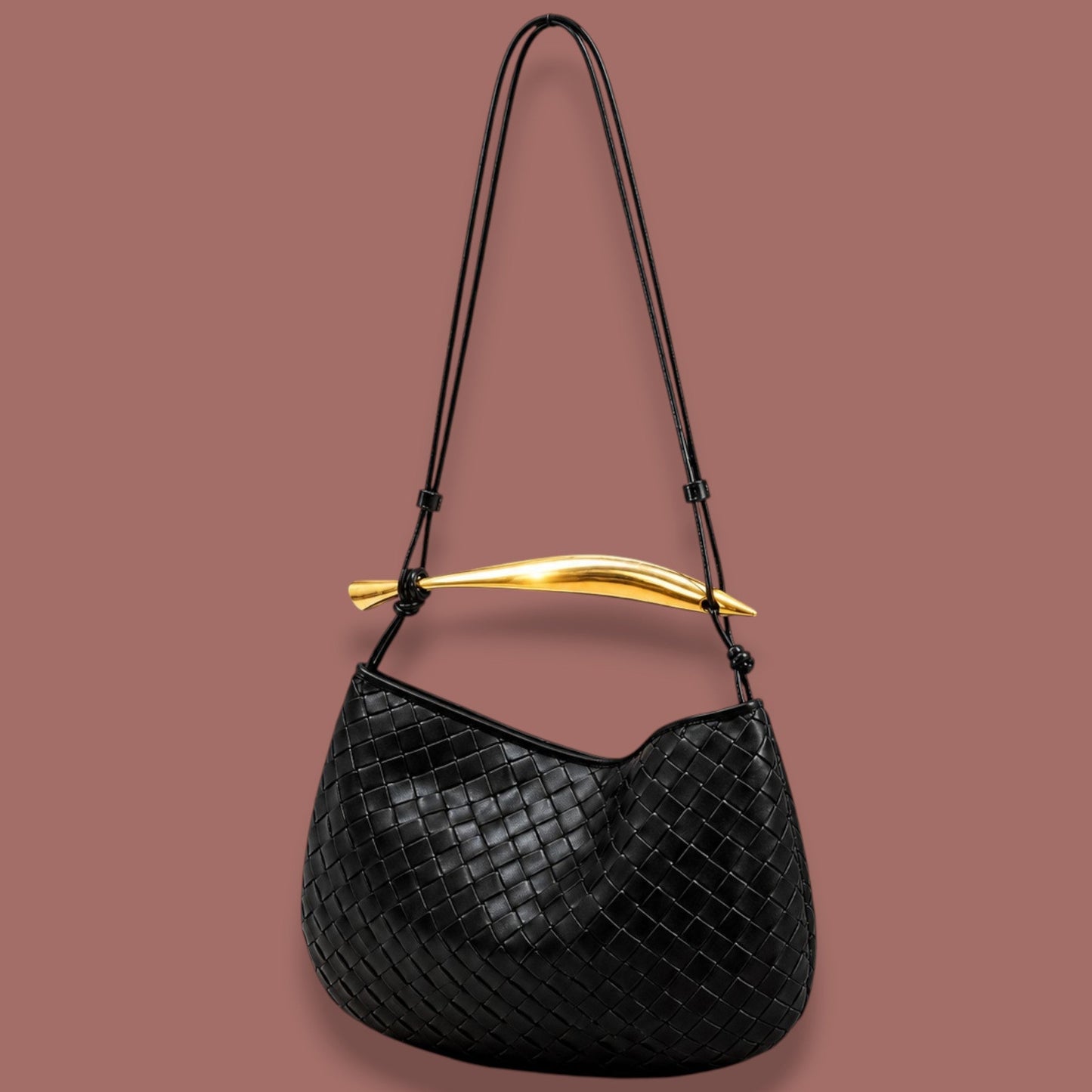 Inzi - Woven Shoulder Bag With Gold Accent
