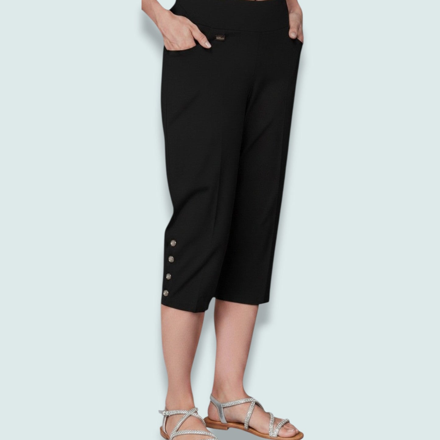 Lasania - Signature Button Detail Pull-On Capris - Petite