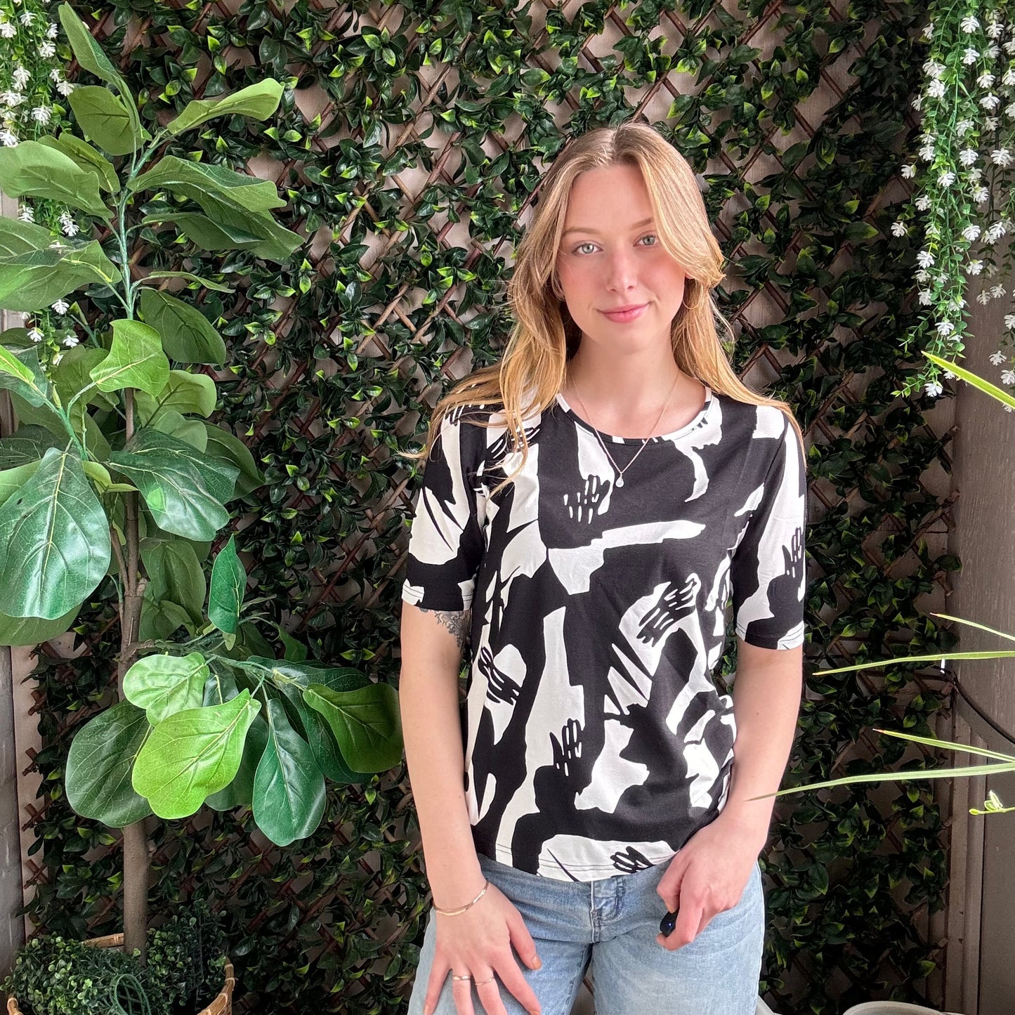 Sunday - Short Sleeve Printed Top