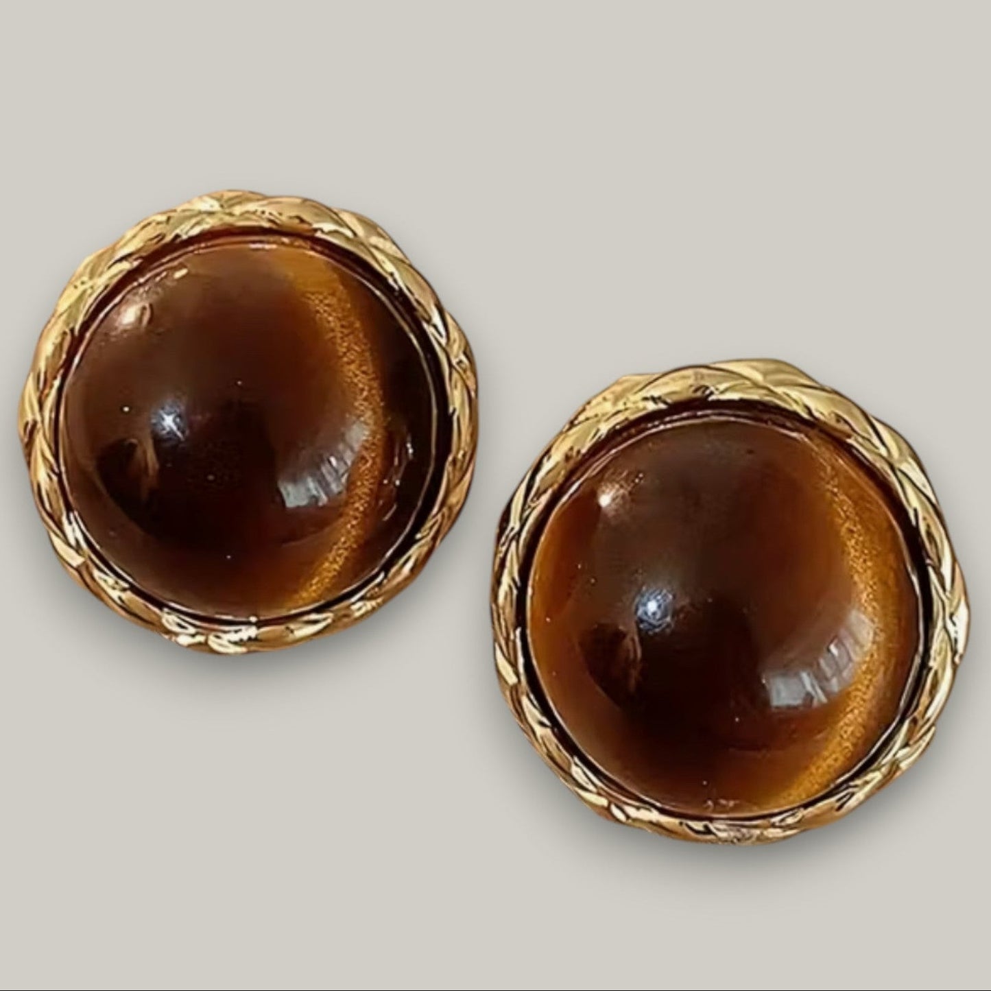Audrey's - Timeless Amber Studs
