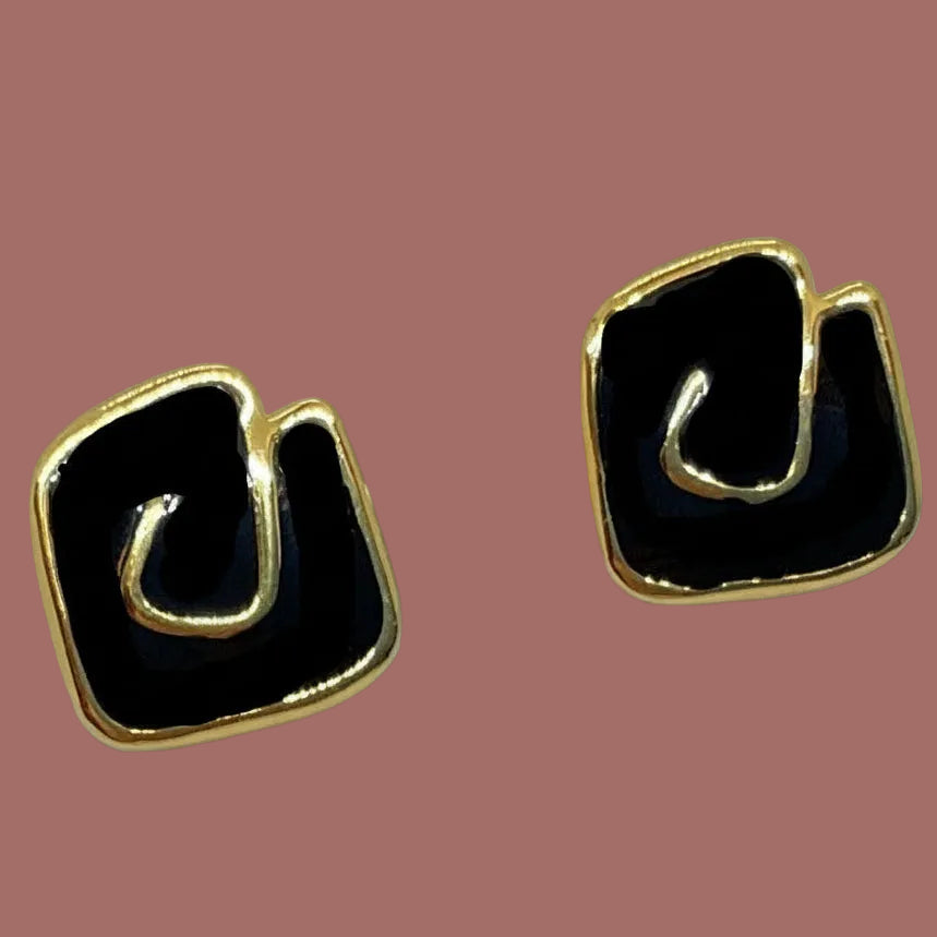 Audrey's - Contour Form Studs