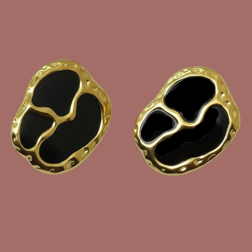 Audrey's - Noir Flux Studs
