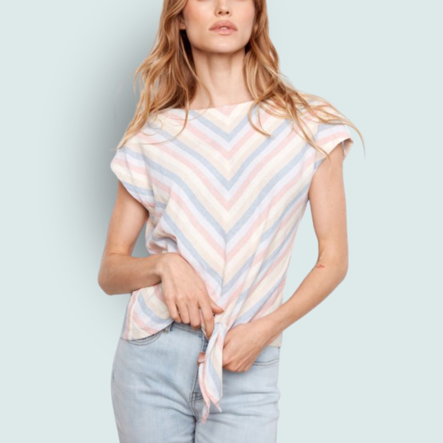 Charlie B - Printed Front Knot Top