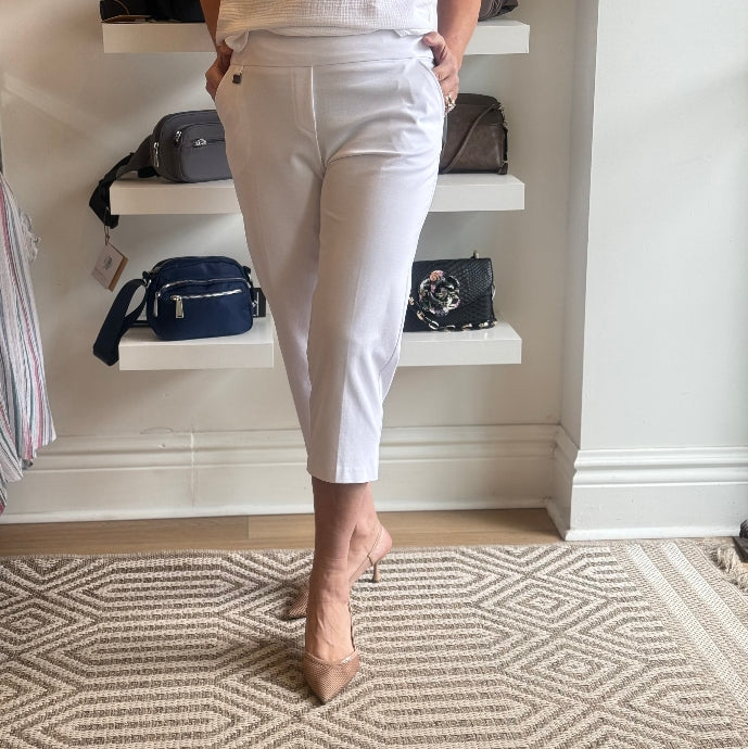 Lasania - Pull-On Capris (Petite)
