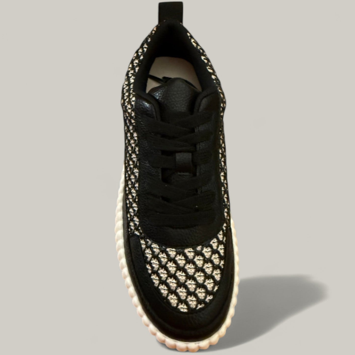 Tyche - Walk Along Sneakers