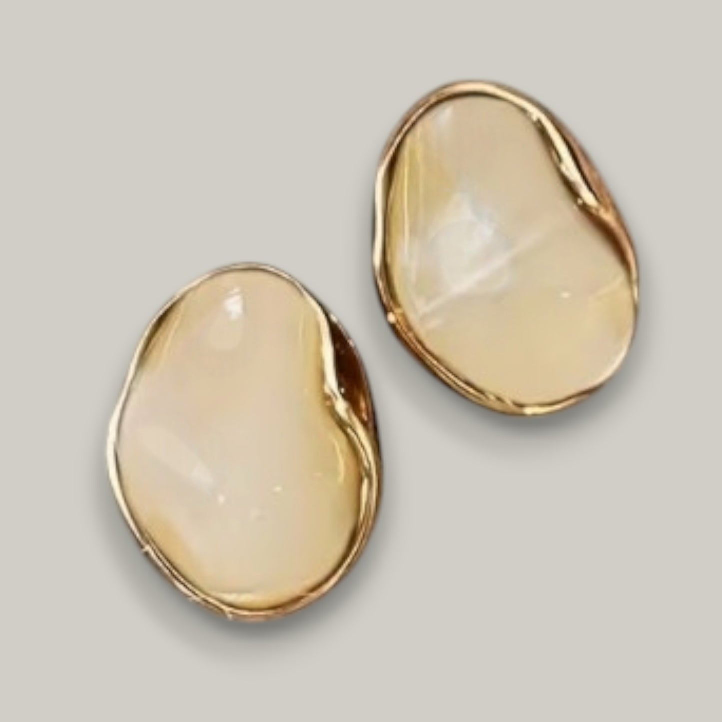 Audrey's - Ivory Melt Stud Earrings