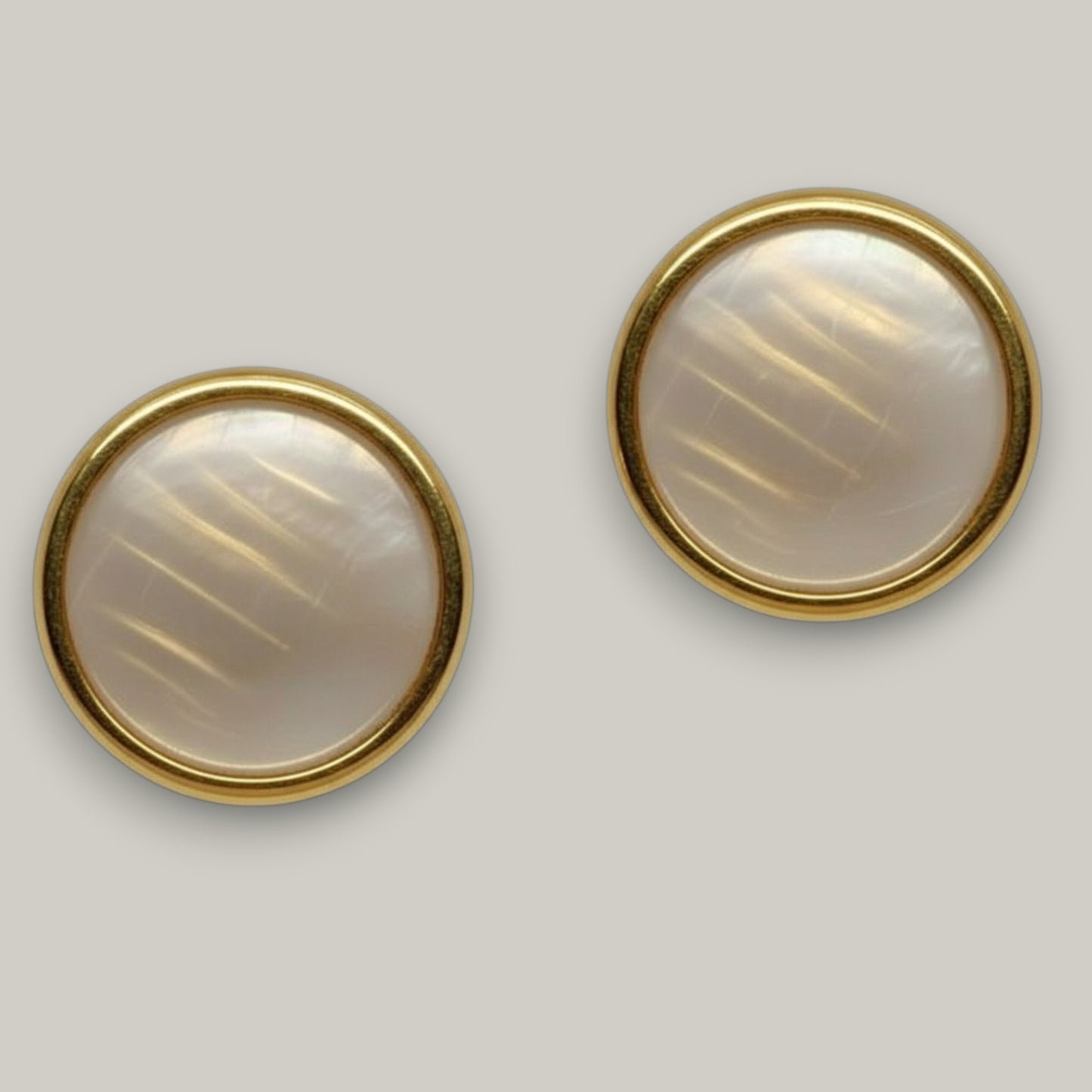 Audrey's - Luminous Halo Studs