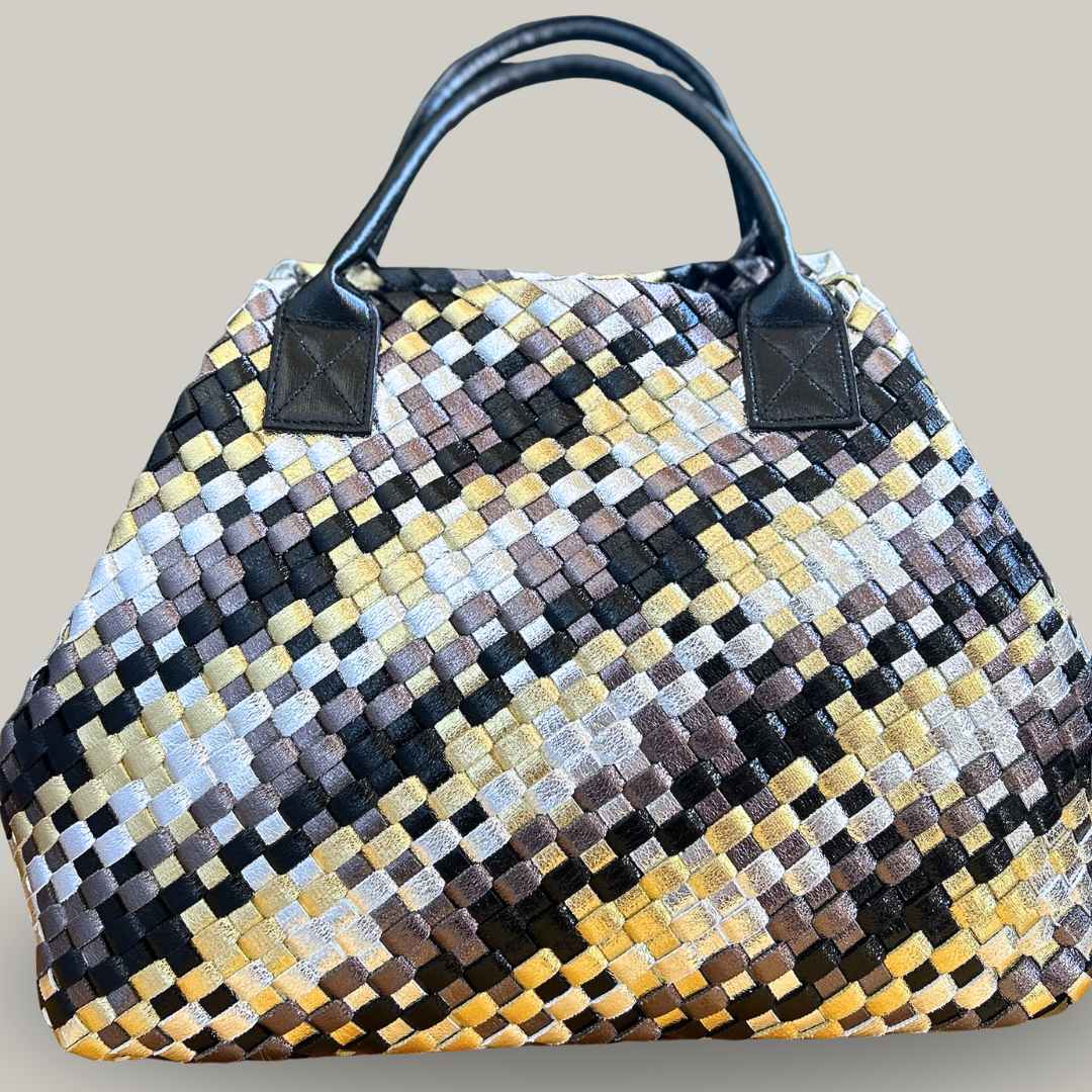 Inzi -Metallic Quilted Handbag