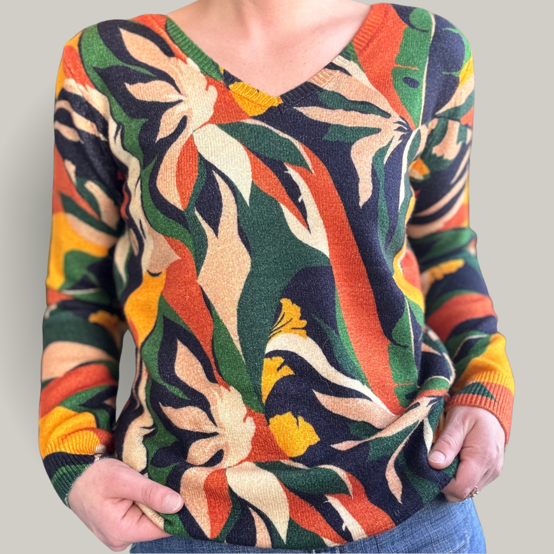 Carreli - Patterned V-Neck Sweater