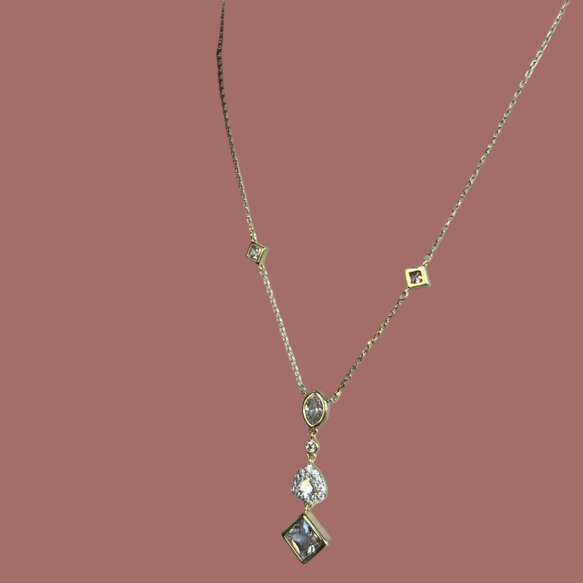 Jacqueline Kent - Dainty Diamond Pendant Necklace