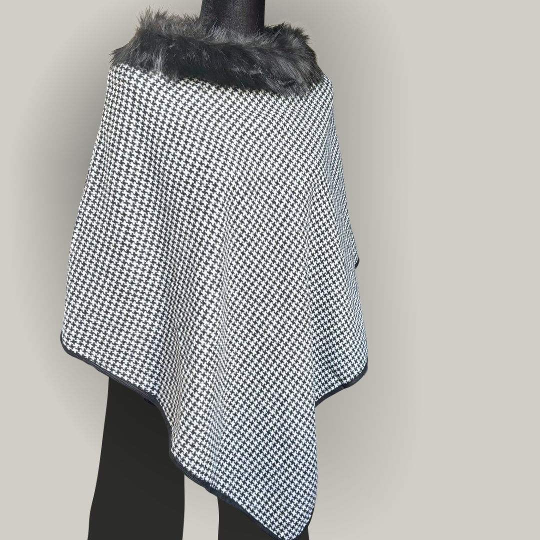 Memories - Houndstooth Wrap