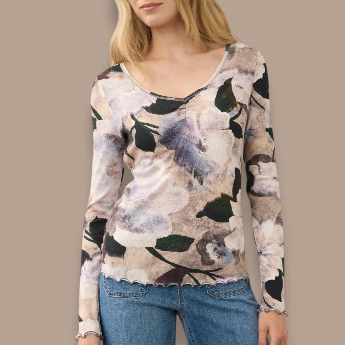 FDJ - Watercolour Floral V-Neck Top