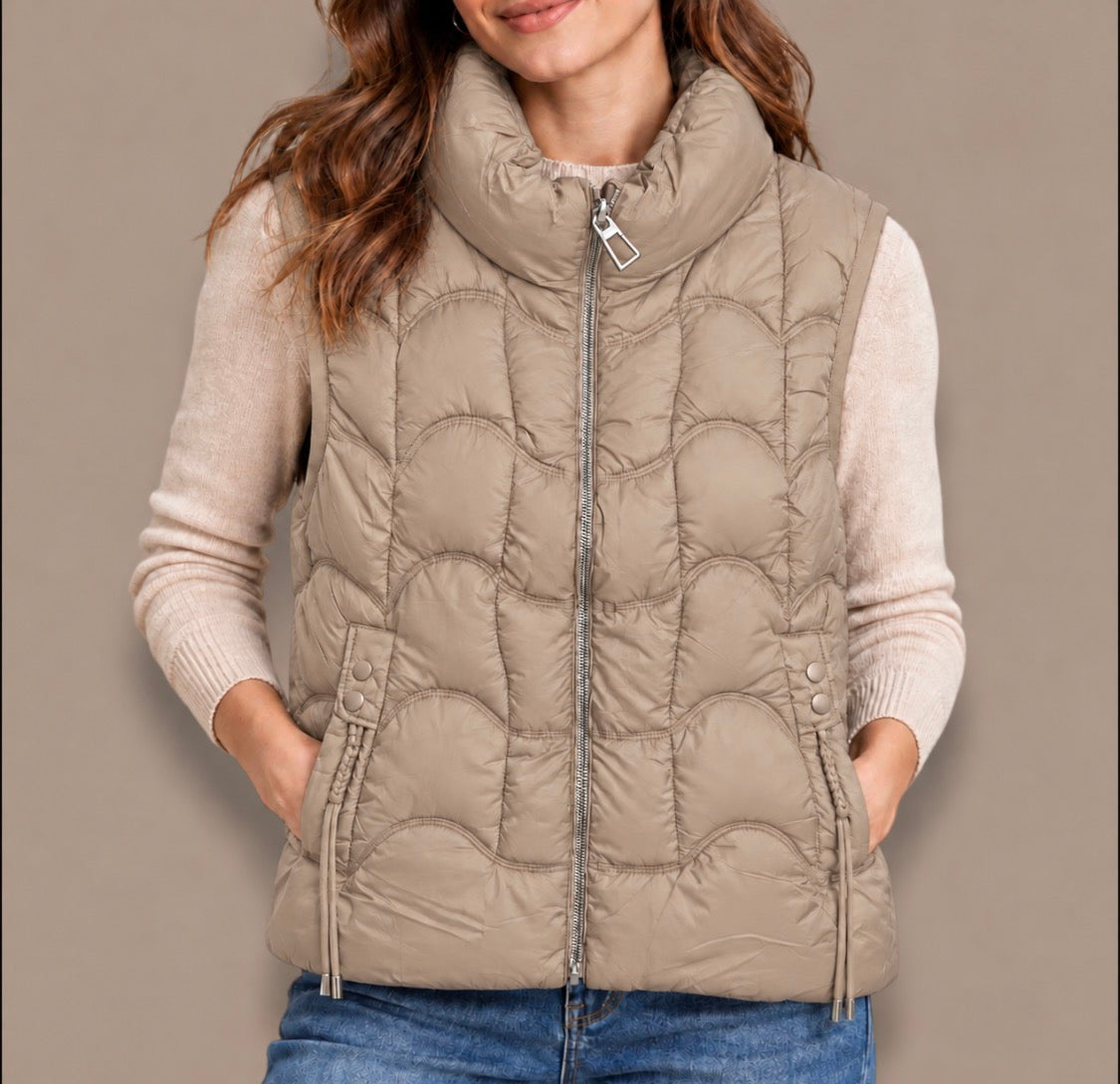 Audrey's - Wave-Quilted Puffer Vest