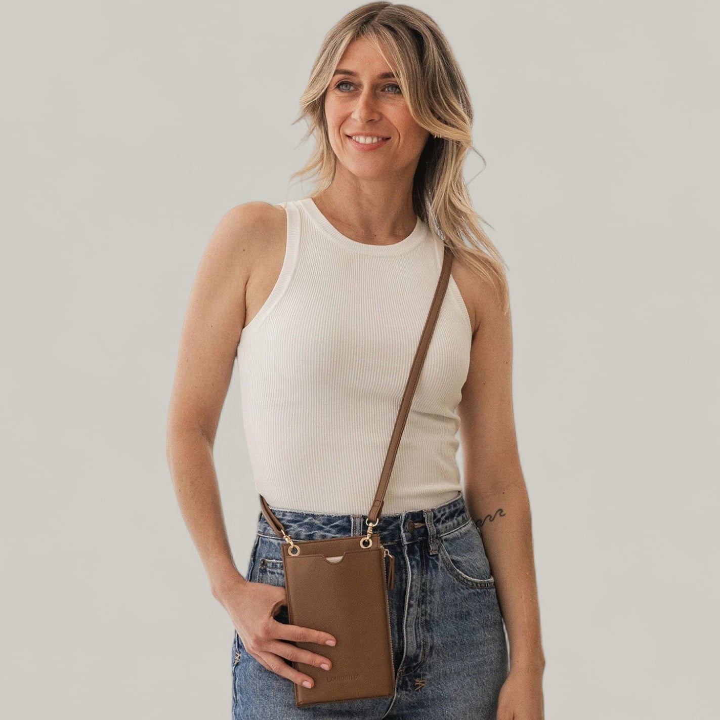 Louenhide - Suki RFID Phone Bag