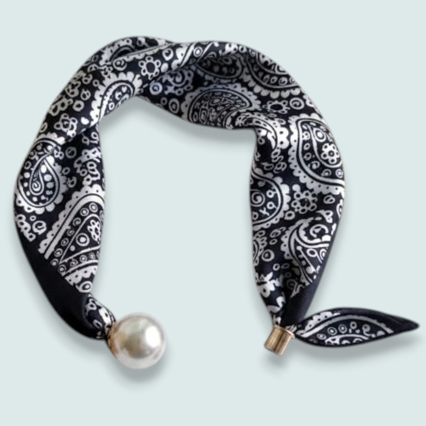 Red Coral - Noir Paisley Magnetic Neck Scarf