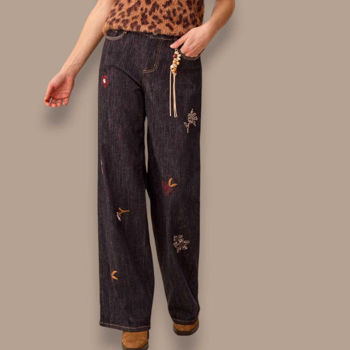 Tribal - Audrey Embroidered Wide-Leg Jeans With Charm