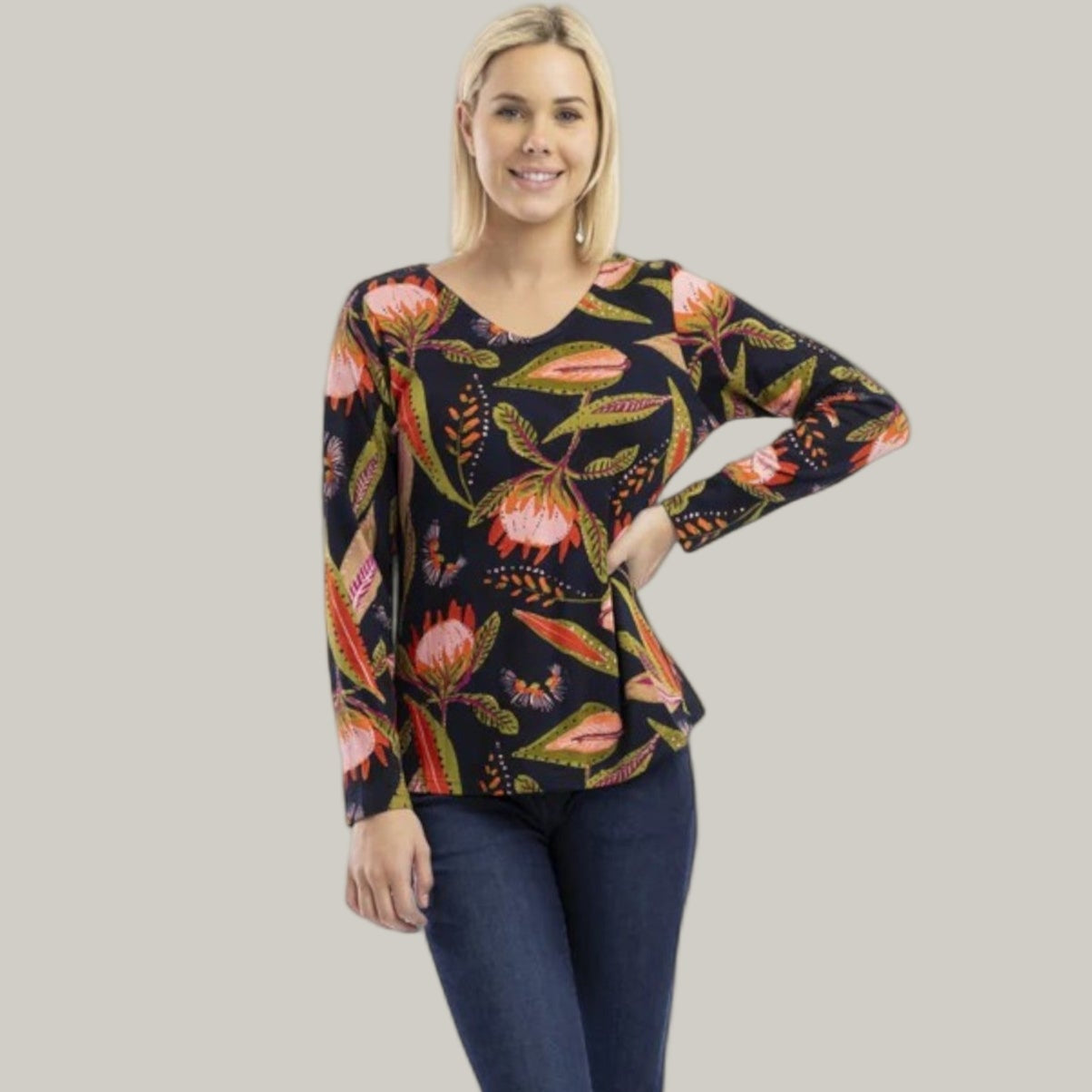 Orientique - Patterned V-Neck Top