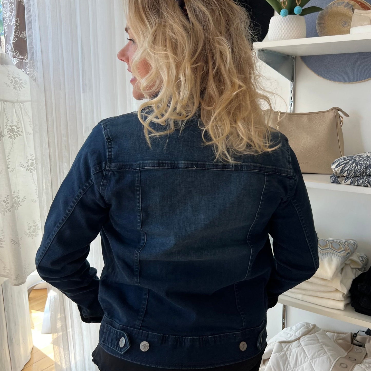 Carreli - Jean Jacket With Embroidery Design