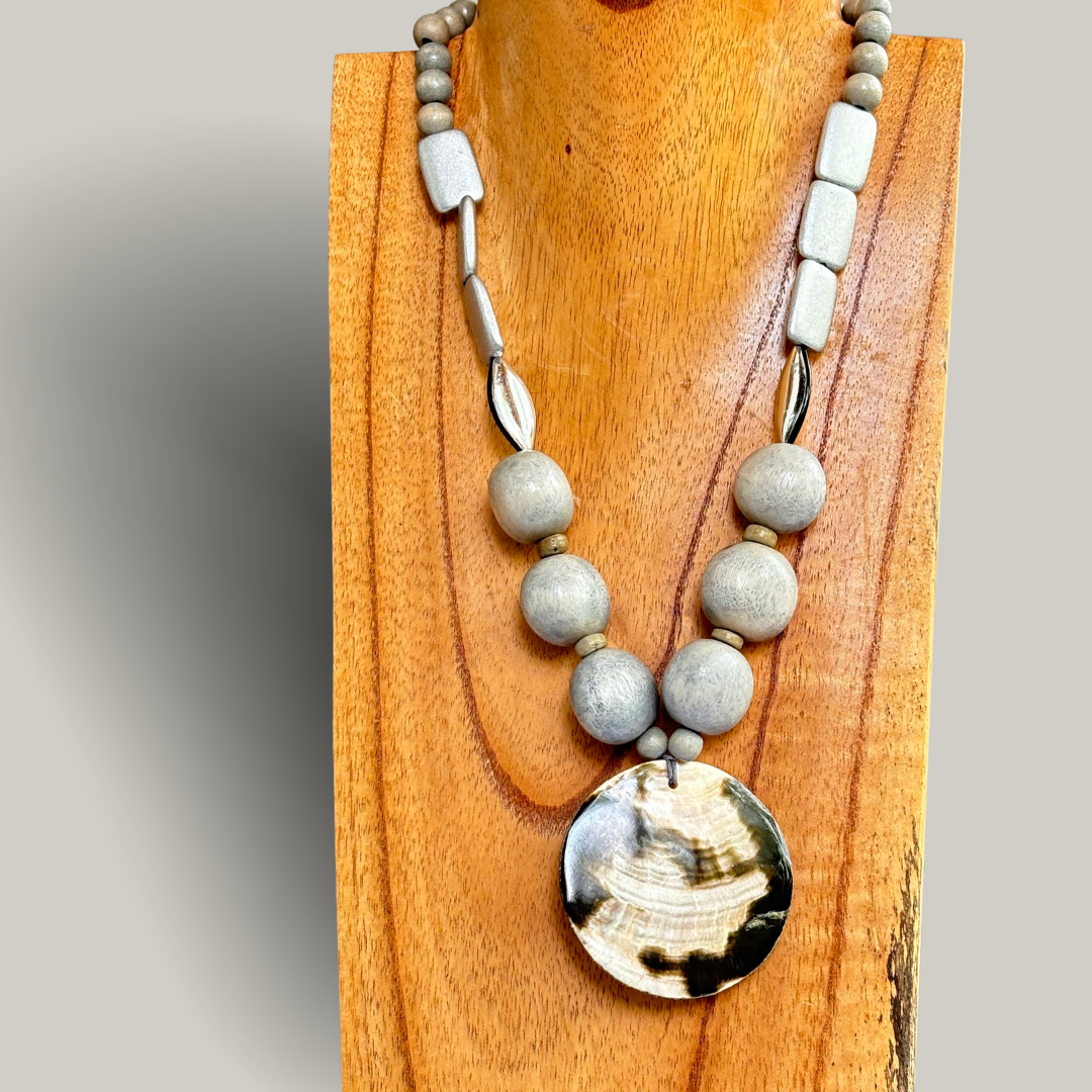 Audrey's - Seashell Pendant Necklace