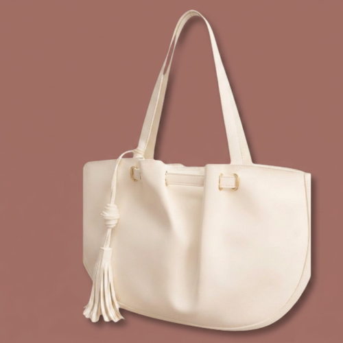 Inzi - Refined Crescent Tote With Tassel Detail
