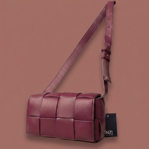 Inzi -Sculpted Weave Crossbody