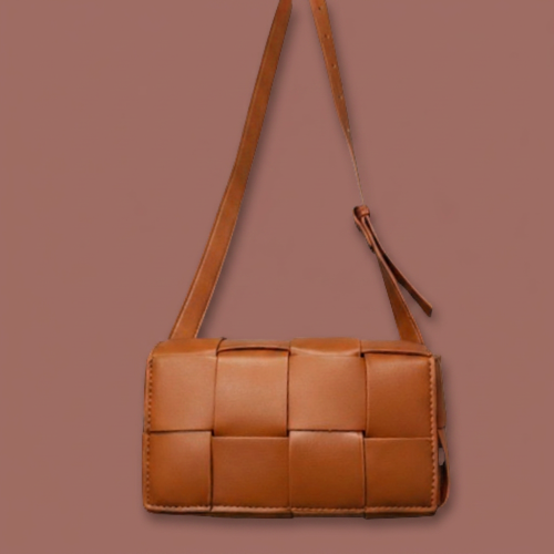 Inzi -Sculpted Weave Crossbody