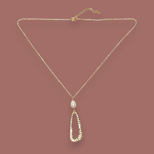 Suzie Blue - Hammered Oval Pendant With Pearl