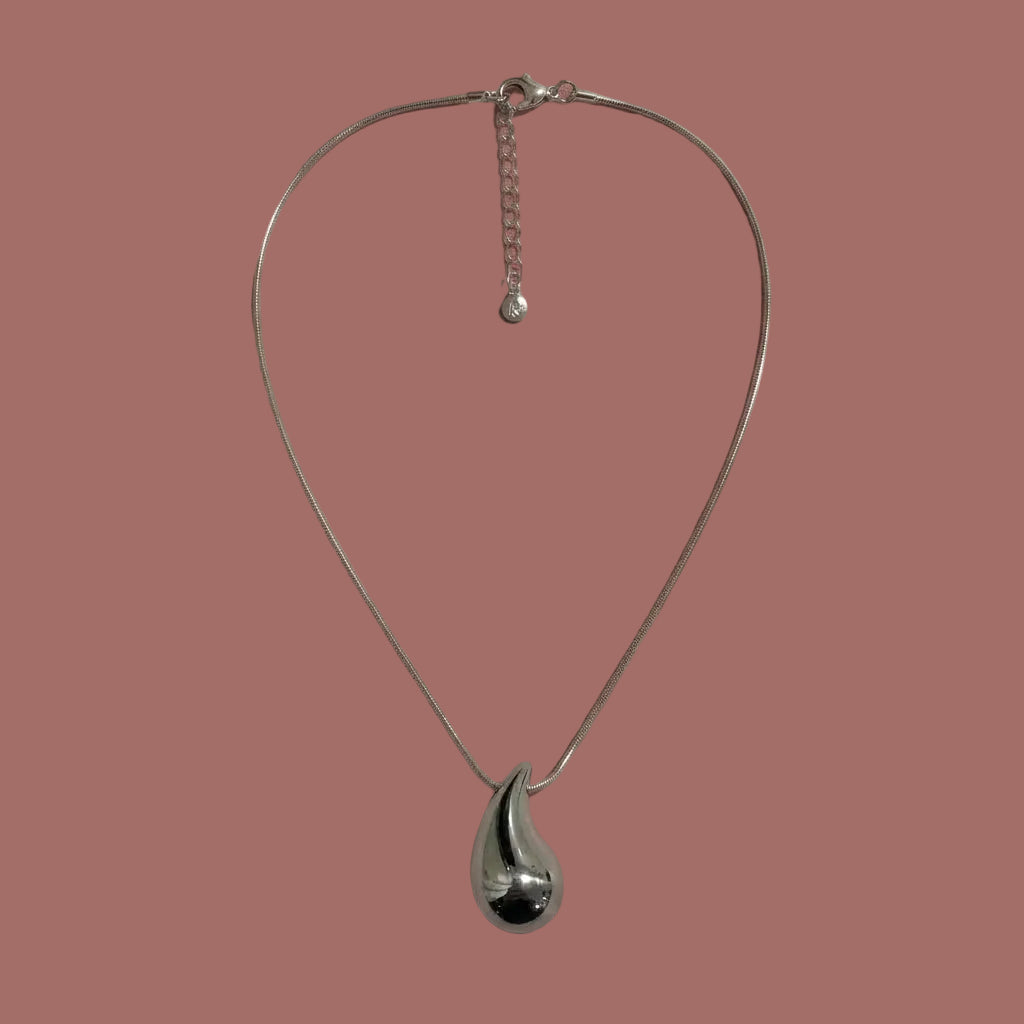 Jacqueline Kent - Kylie Teardrop Necklace