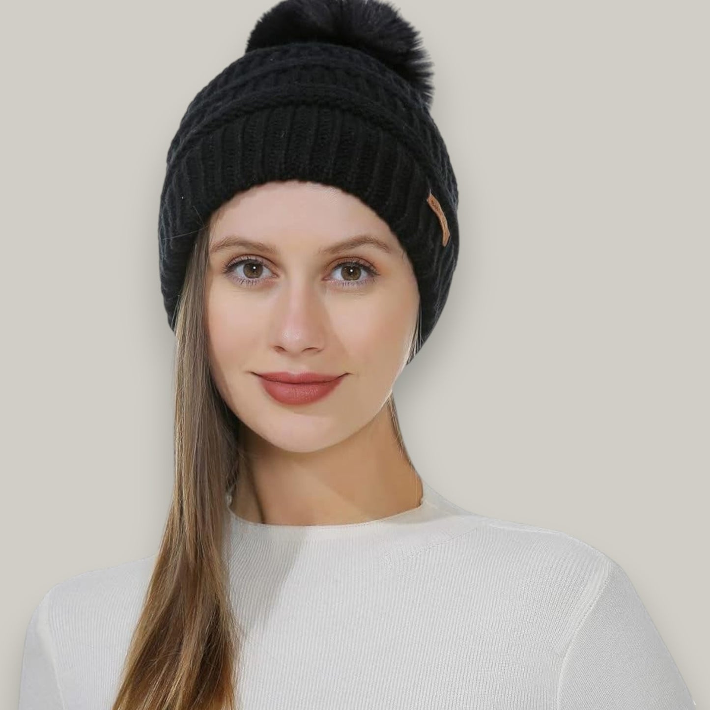 Belle Dame - Cozy Pom-Pom Knit Hat