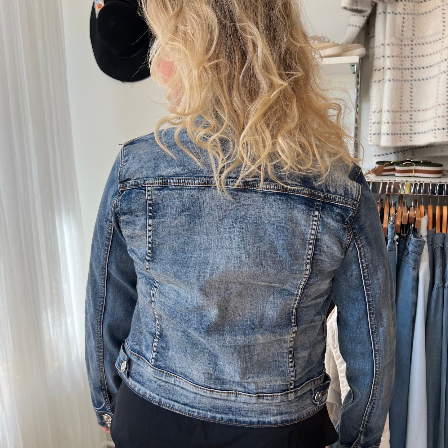 Carreli - Cropped Jean Jacket