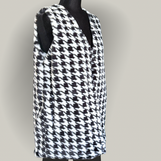 Memories - Houndstooth Vest