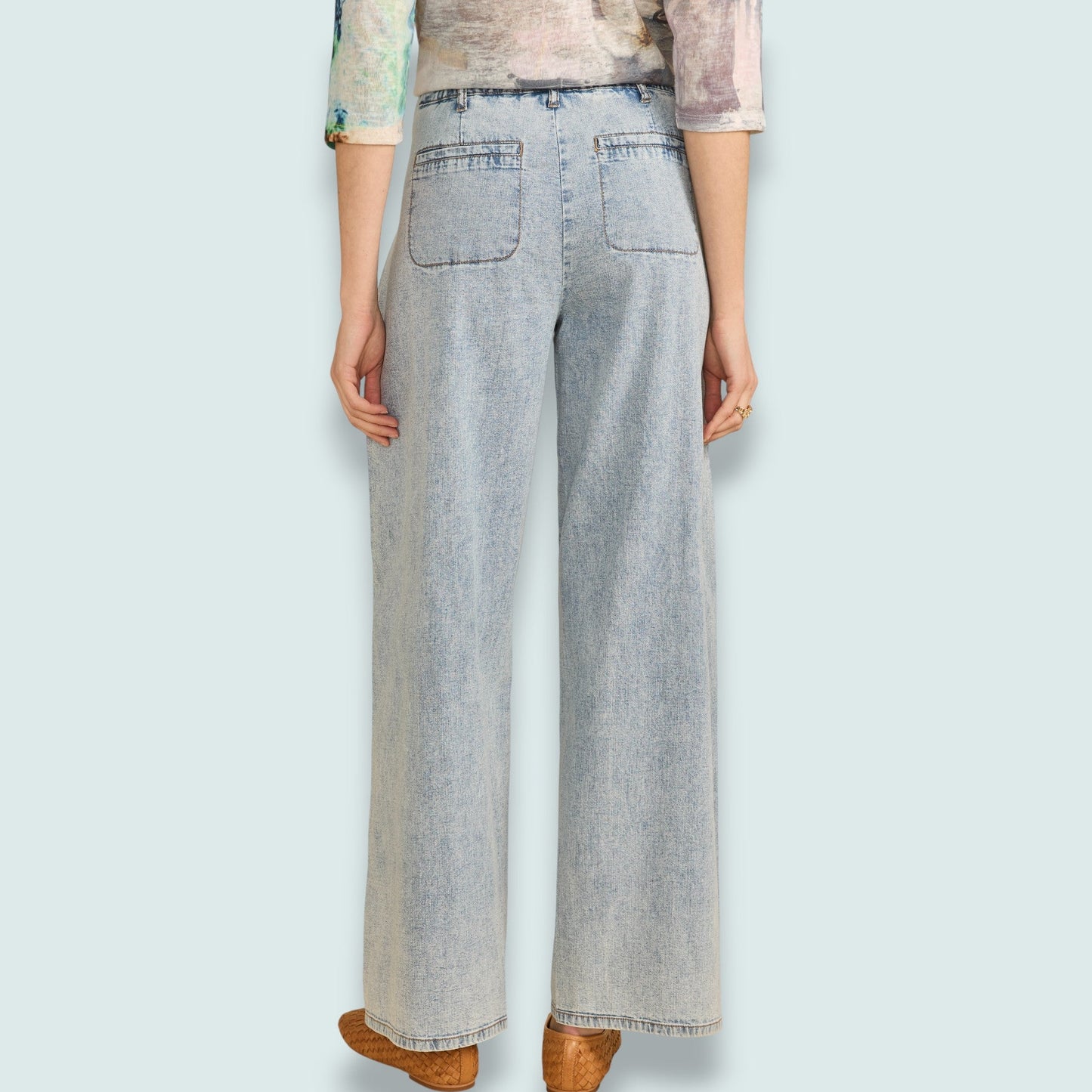 FDJ - Light Wash Wide Leg Jean