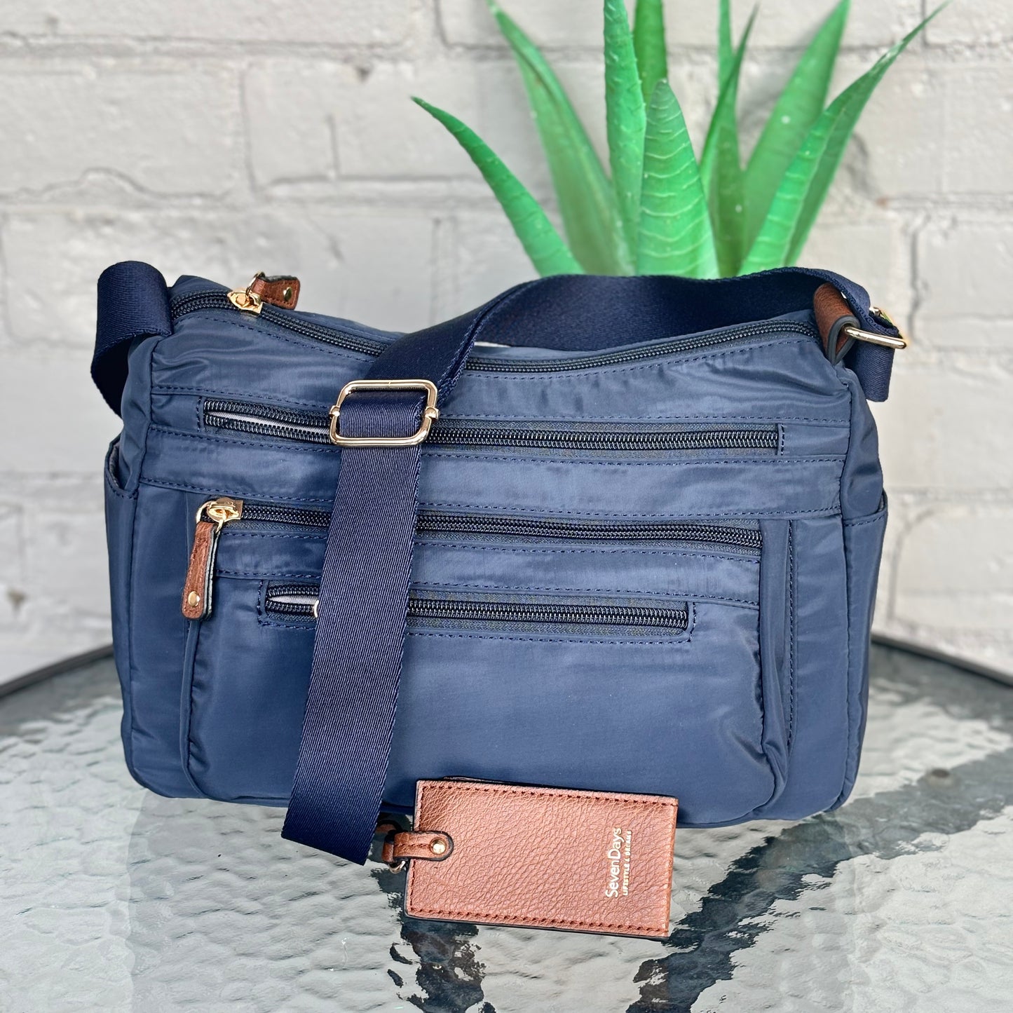 La Diva - Crossbody Nylon Purse