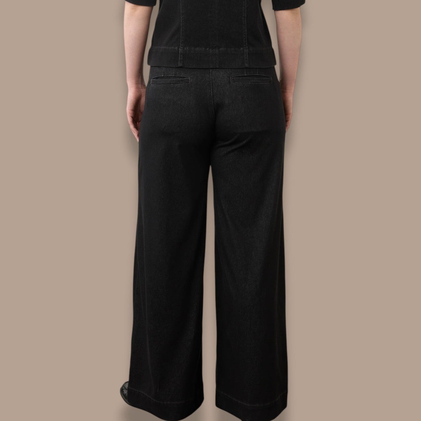 FDJ - Seamed Wide Leg Pant