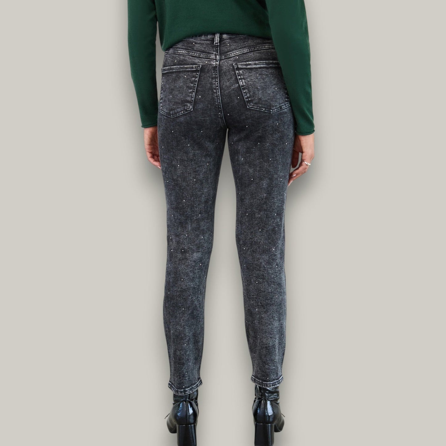 FDJ - Suzanne Rhinestone Straight Ankle Denim