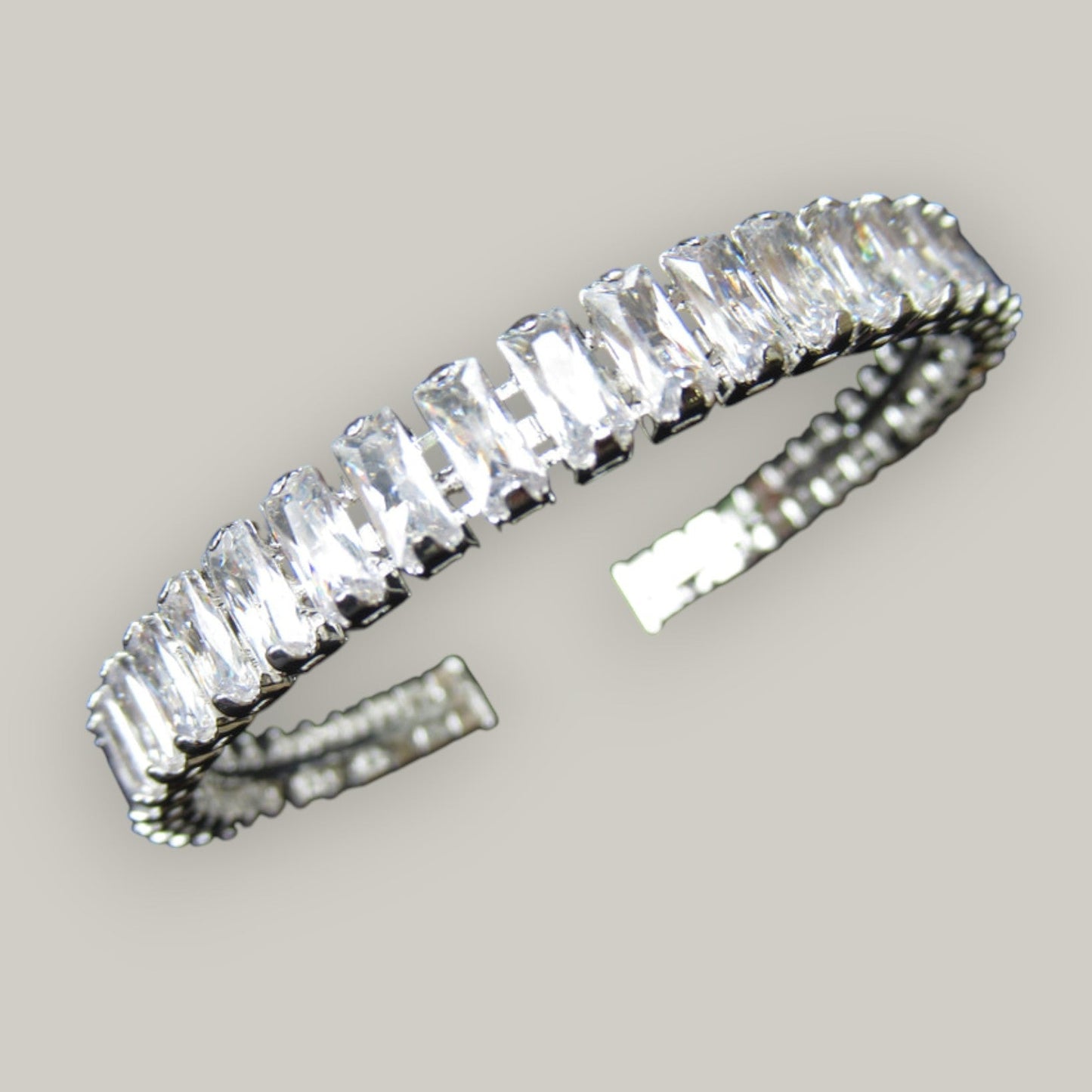 EL-KA - Sparkling Baguette Cuff