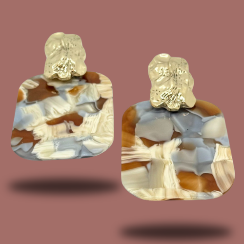 Audrey's - Golden Accent Resin Drop Earrings