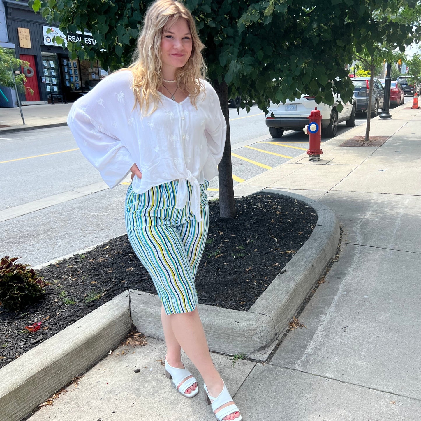 Deannafokes - Striped Knee Length Capris