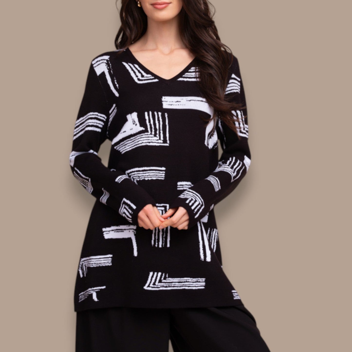 Alison Sheri - V-Neck Knit Tunic With Detachable Scarf