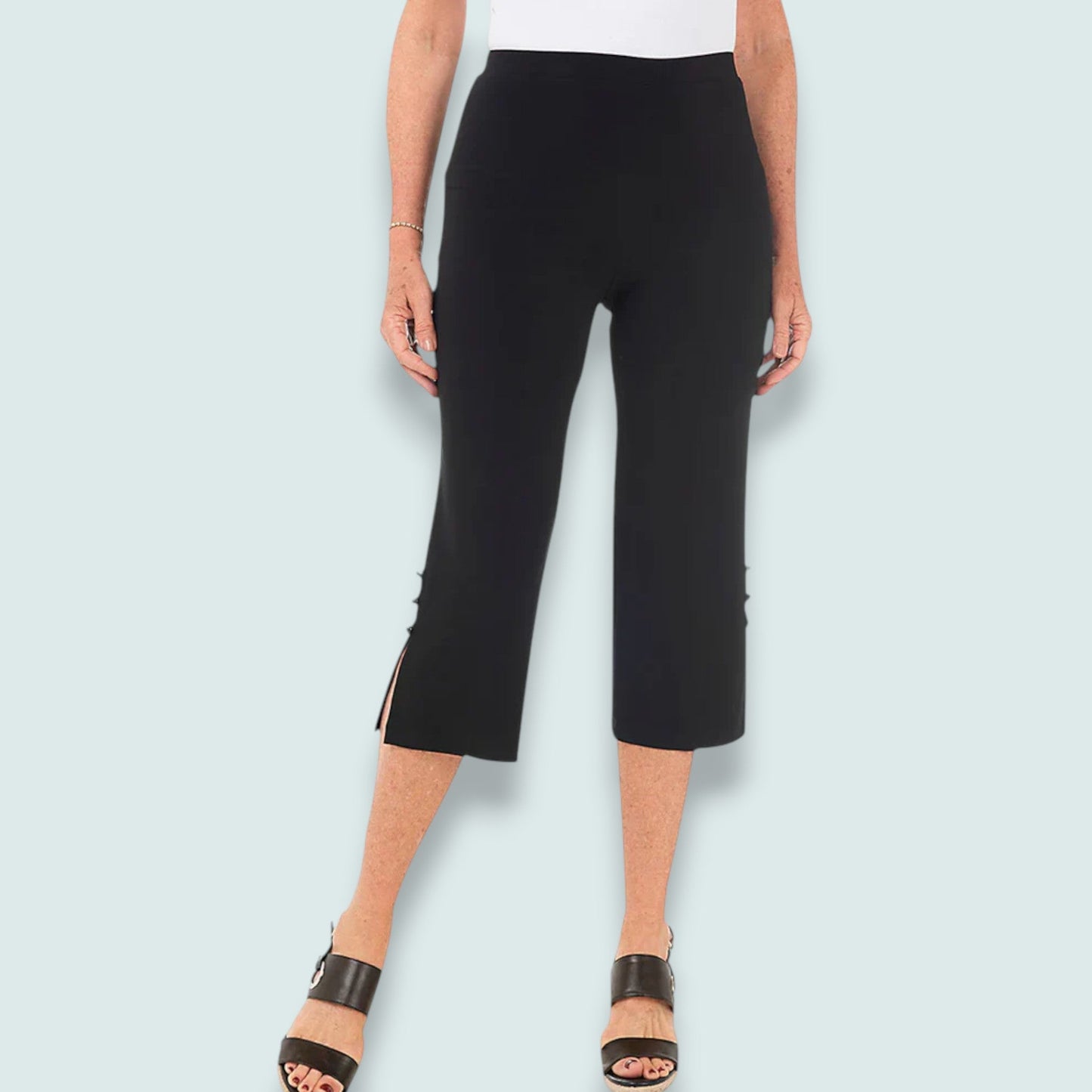 Bali- Capris With Button Detail